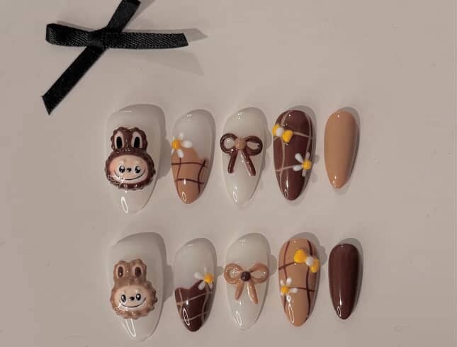 Labubu Picnic Press-On Nails (Medium)