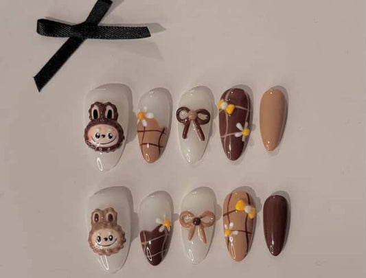 Labubu Picnic Press-On Nails (Medium)